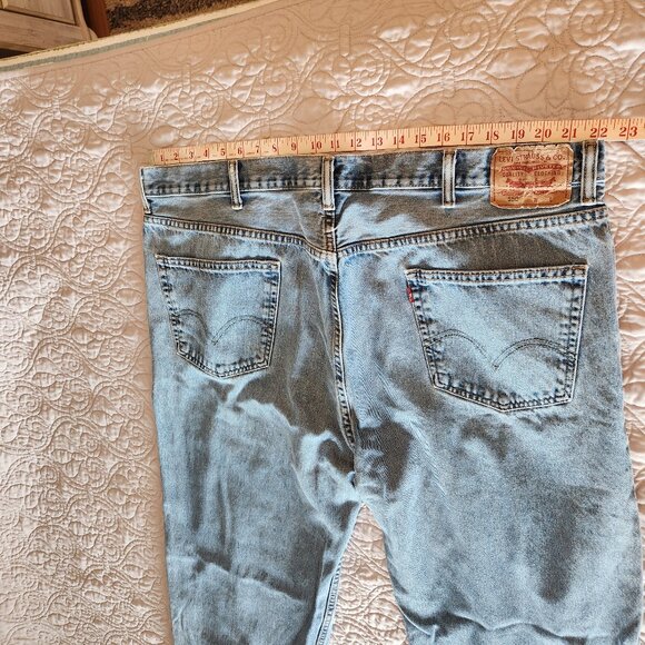 Mens Levi's 550 Relaxed Fit Jeans Light Wash Denim Blue Size 46x32 - Picture 6 of 13